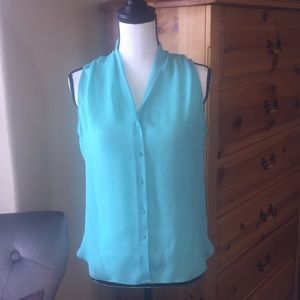 🧚🏻‍♂️ Worthington Sleeveless Blouse